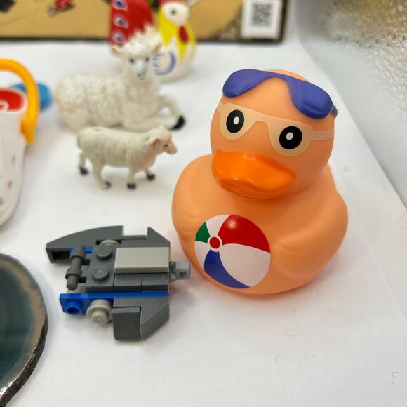 Vintage Junk Drawer Lot Random Mixed Trinkets Toys Mini Items - Picture 8 of 9